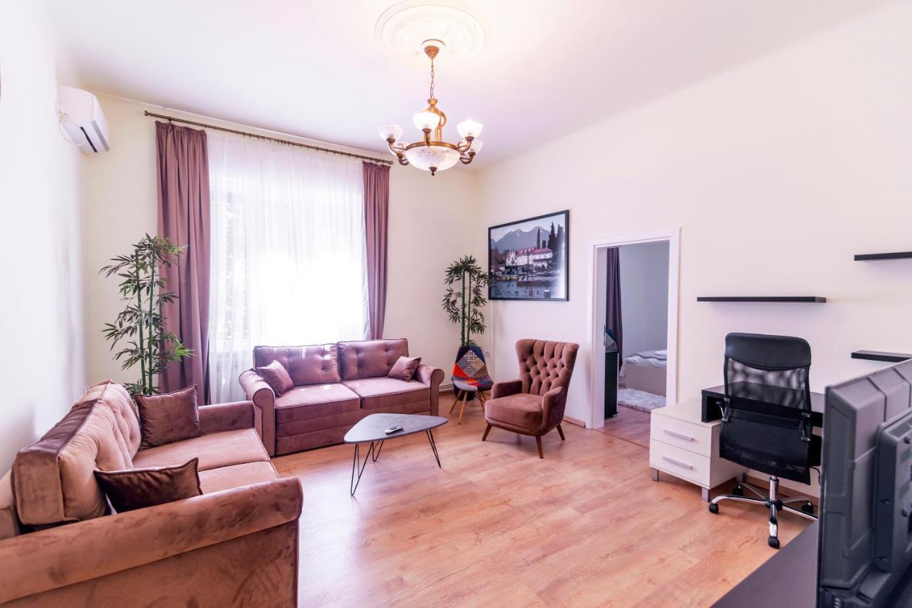 Jevrejska - Central Apartment With Free Parking Novi Sad Luaran gambar