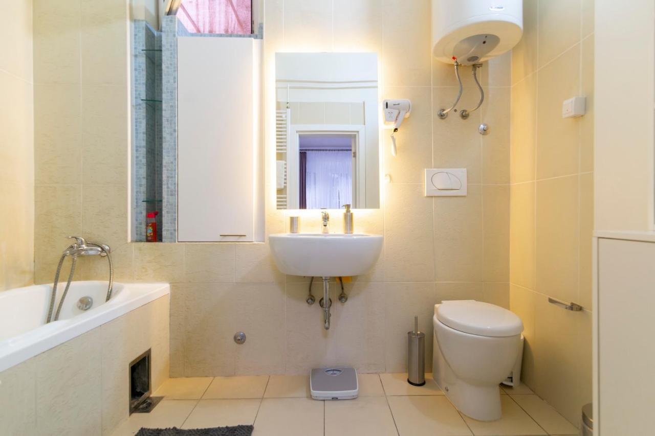 Jevrejska - Central Apartment With Free Parking Novi Sad Luaran gambar