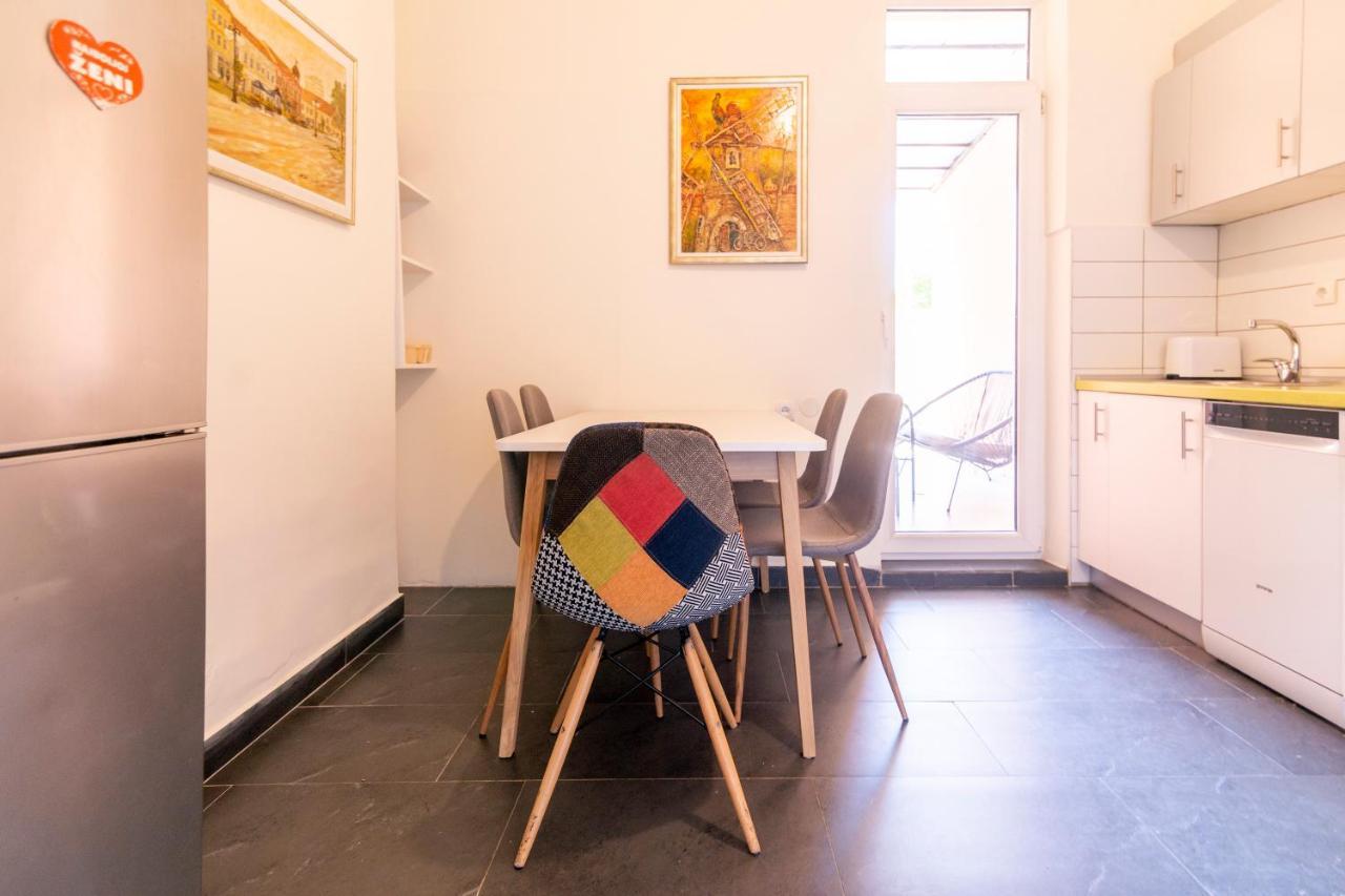 Jevrejska - Central Apartment With Free Parking Novi Sad Luaran gambar